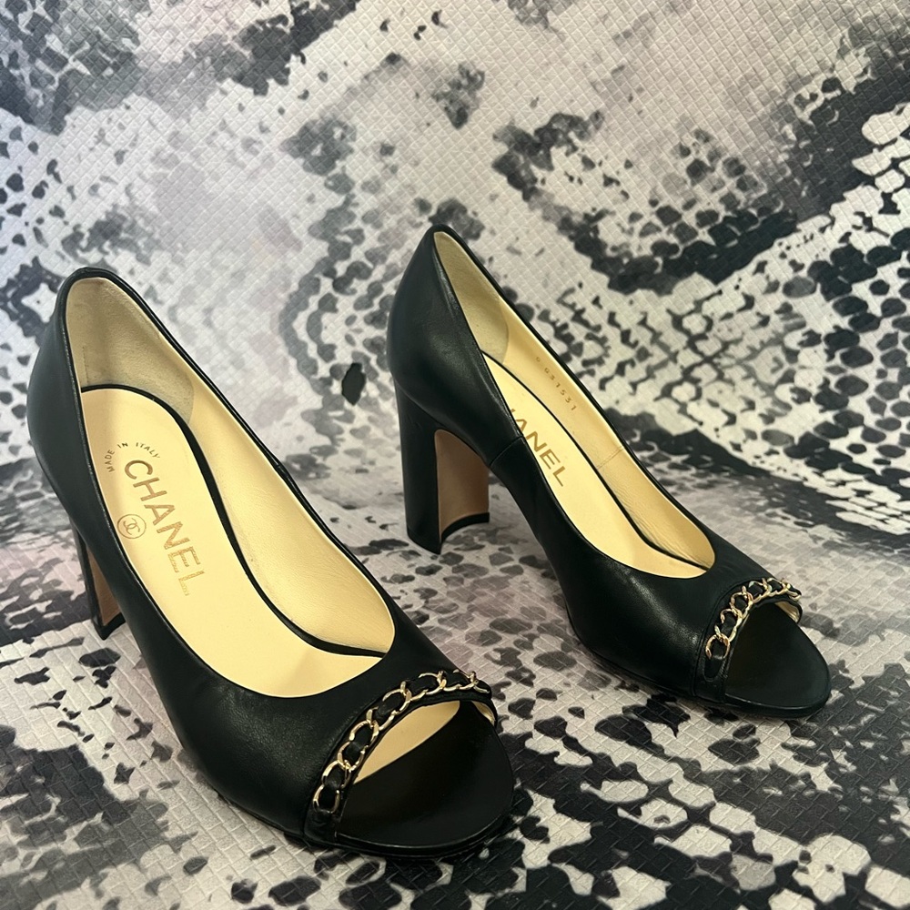 CHANEL NIB G31531 Size 36 Women's Black Peep Toe Pump Chain Lambskin Black new